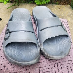 Oofos Unisex Gray Slides - Men's 10, Women's 12